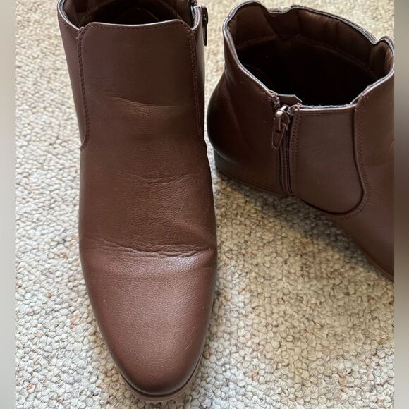 Croft & Barrow boot size 11M in brown - Picture 2 of 12
